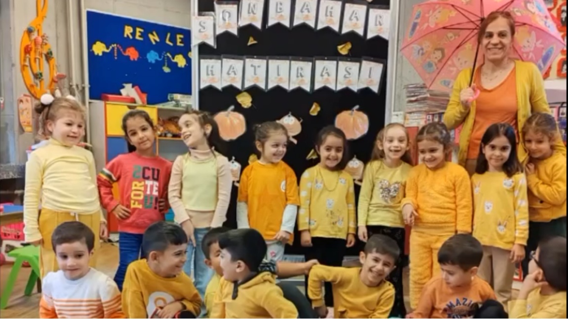 Ana sınıfı  B Şubesi Sonbahar Mevsimi Renklerine Büründü